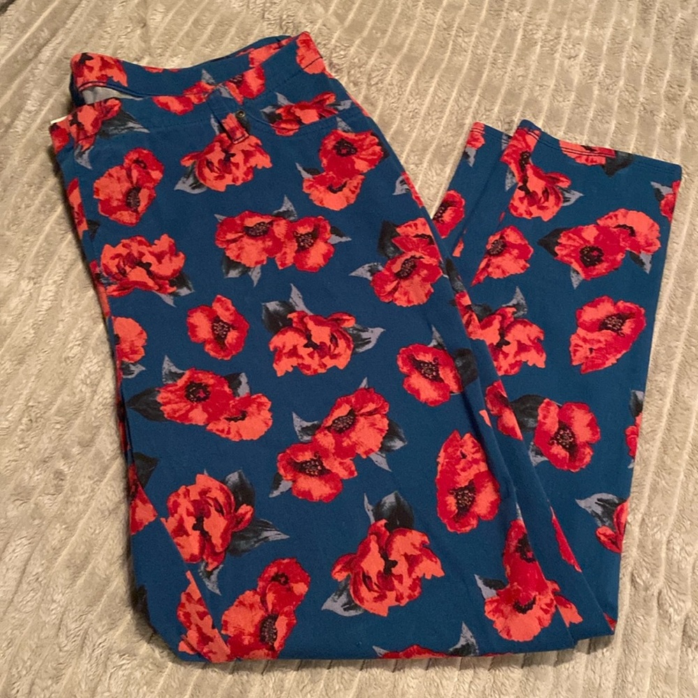 NWOT Faded Glory floral leggings